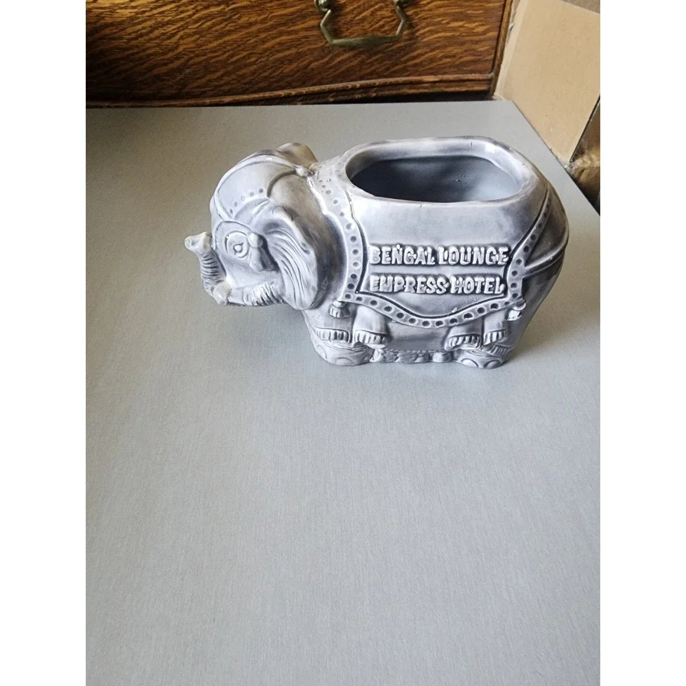 VTG. Bengal Lounge Empress Hotel Souvenir Collectible  Elephant Planter